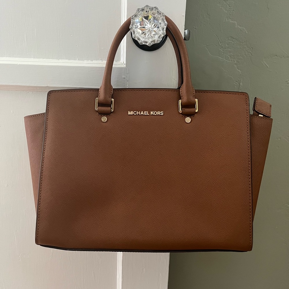 Saffiano Leather Handle Bag